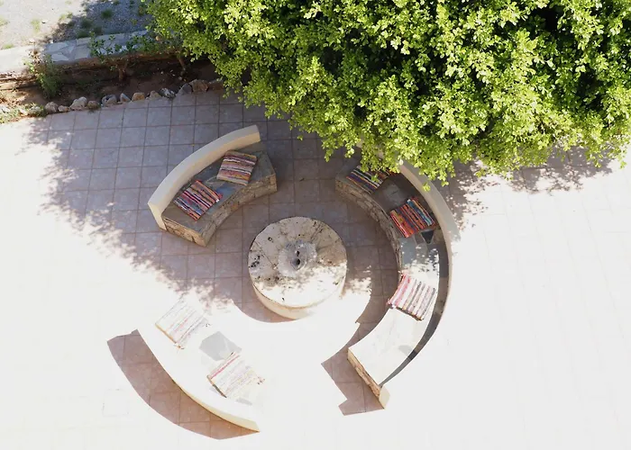 Iliopetro Apartman *